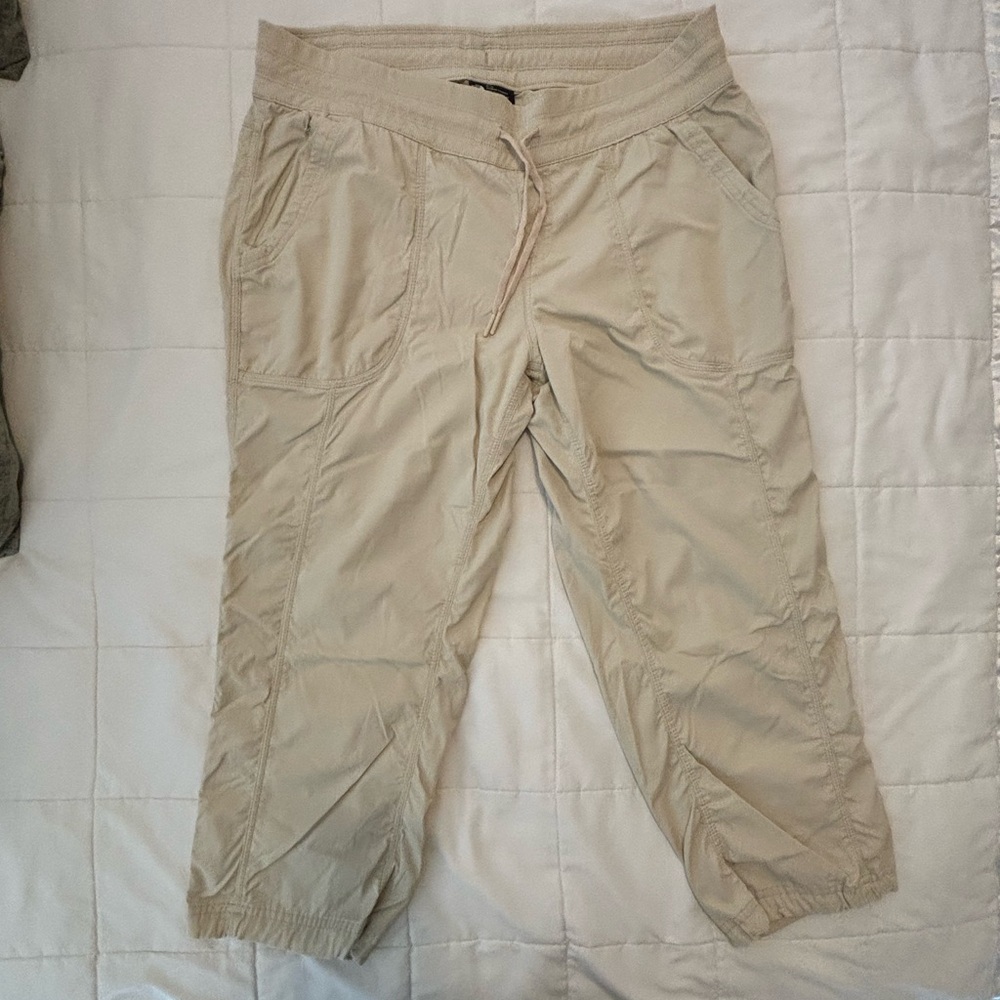 North Face Aphrodite Capri Pant NWOT